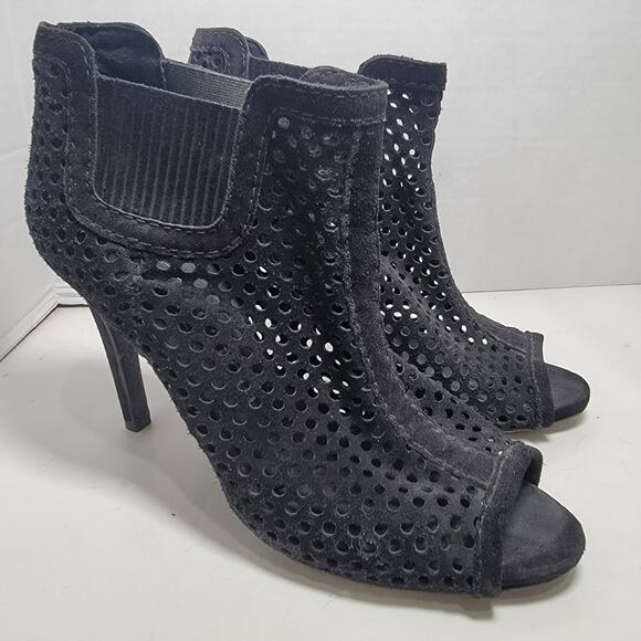 Pedro Garcia Bootie Heels 7.5 Black 37.5 Suede Laser Cut Outs Zip Open Toe - Picture 2 of 8